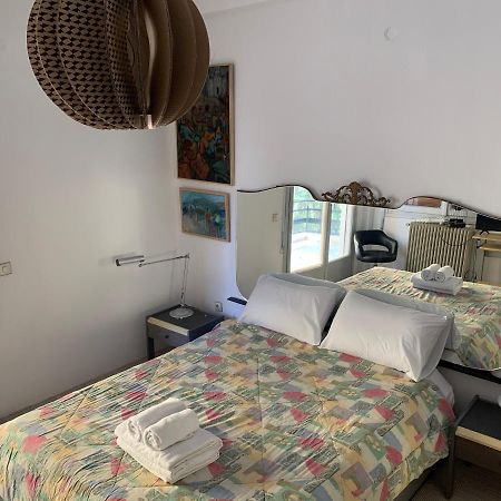 Vintage 70S Flat Apartman Athén Kültér fotó